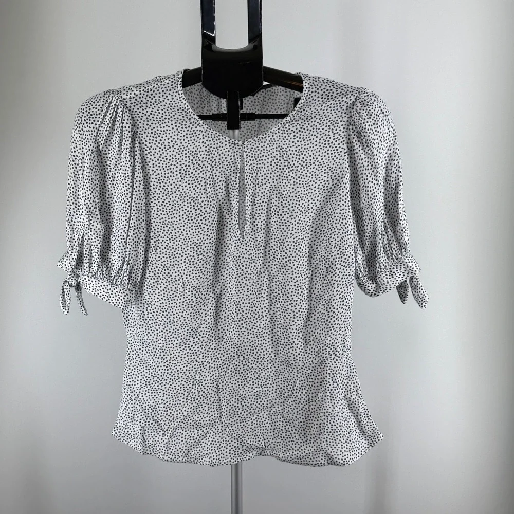 Banana Republic Polka Dot Puff Sleeve Blouse‎ White Black Keyhole Neck Small